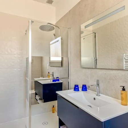 Espadon Bleu Le Lavandou