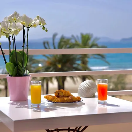 Espadon Bleu Hotel 3*