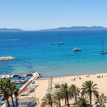 Hotel Espadon Bleu 3*