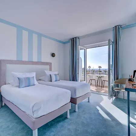 Espadon Bleu Otel Le Lavandou