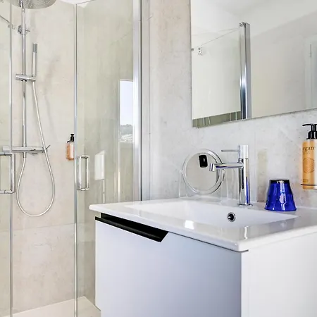 Espadon Bleu Hotell 3*