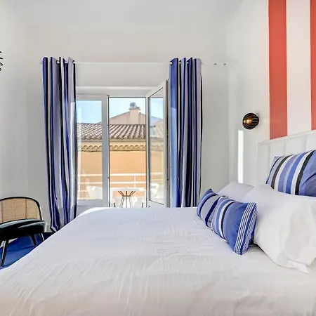 Hotell Espadon Bleu 3*