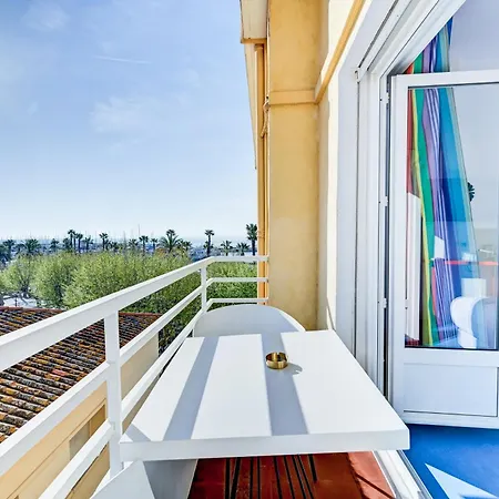 Espadon Bleu Hotel